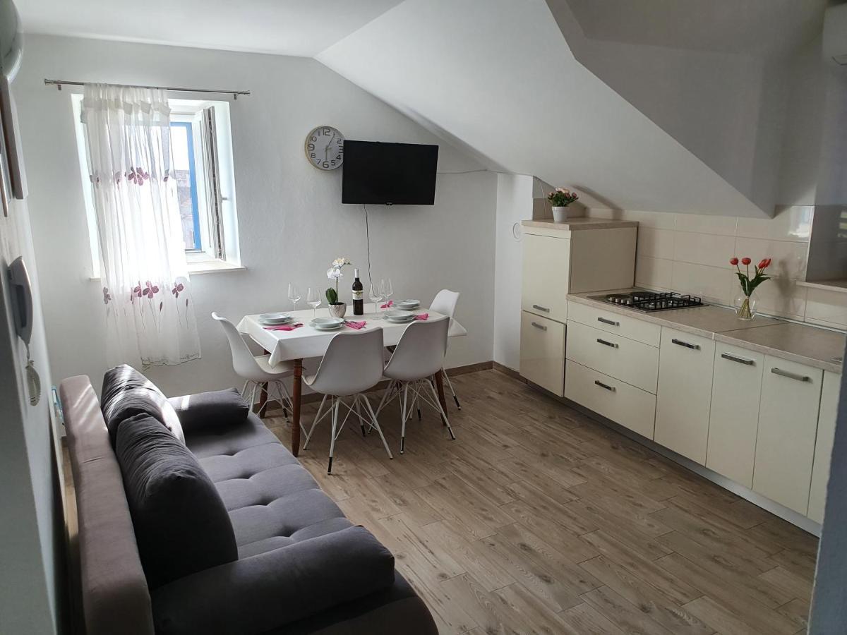 Apartaments Ukic Prvic Sepurine Extérieur photo