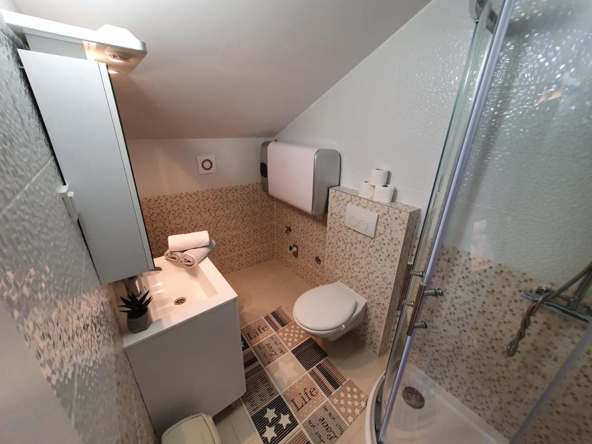 Apartaments Ukic Prvic Sepurine Extérieur photo